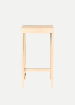 01 stool