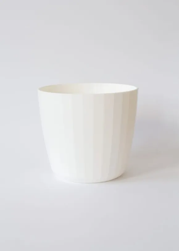 Berta Flowerpot