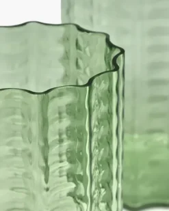 Vase Waves
