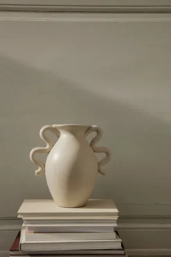 Verso Table Vase